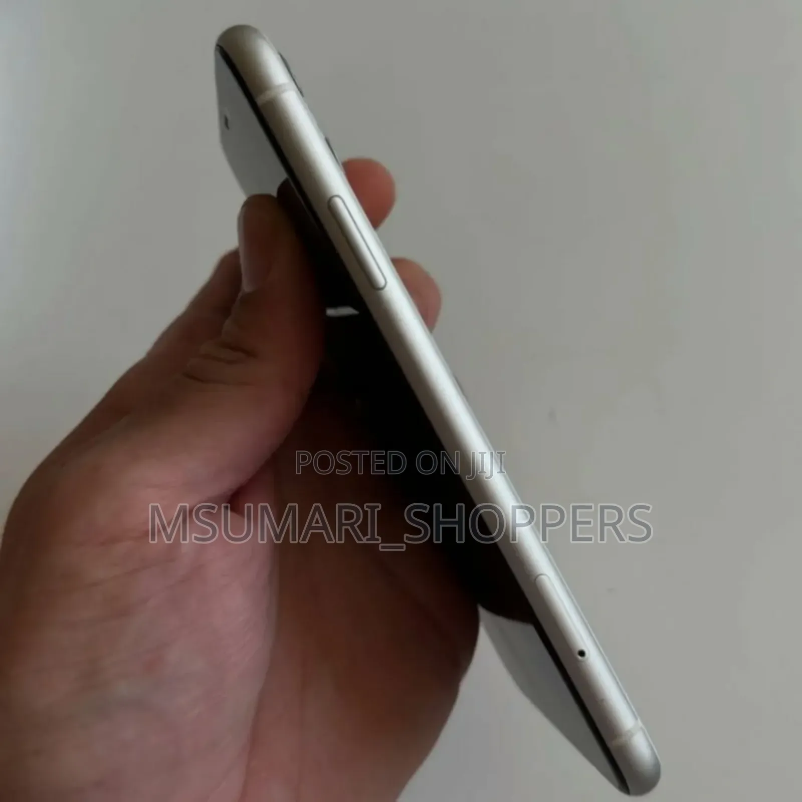 New Apple iPhone 11 128 GB White