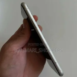 New Apple iPhone 11 128 GB White