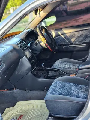Toyota Carina 2000 Silver