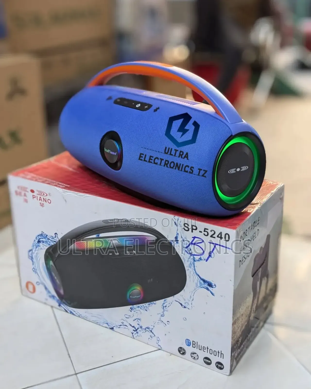 Sea Piano Portable Rechargeable Powerful Speaker
Handheld Design