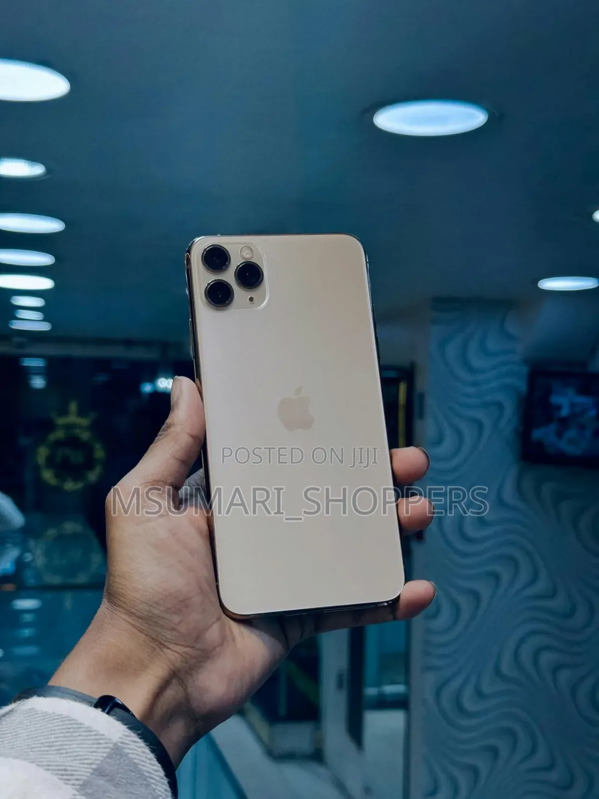 New Apple iPhone 11 Pro Max 256 GB Gold