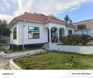 9bdrm House in Mbande Tambani, Chamazi for sale
