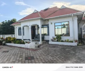 9bdrm House in Mbande Tambani, Chamazi for sale