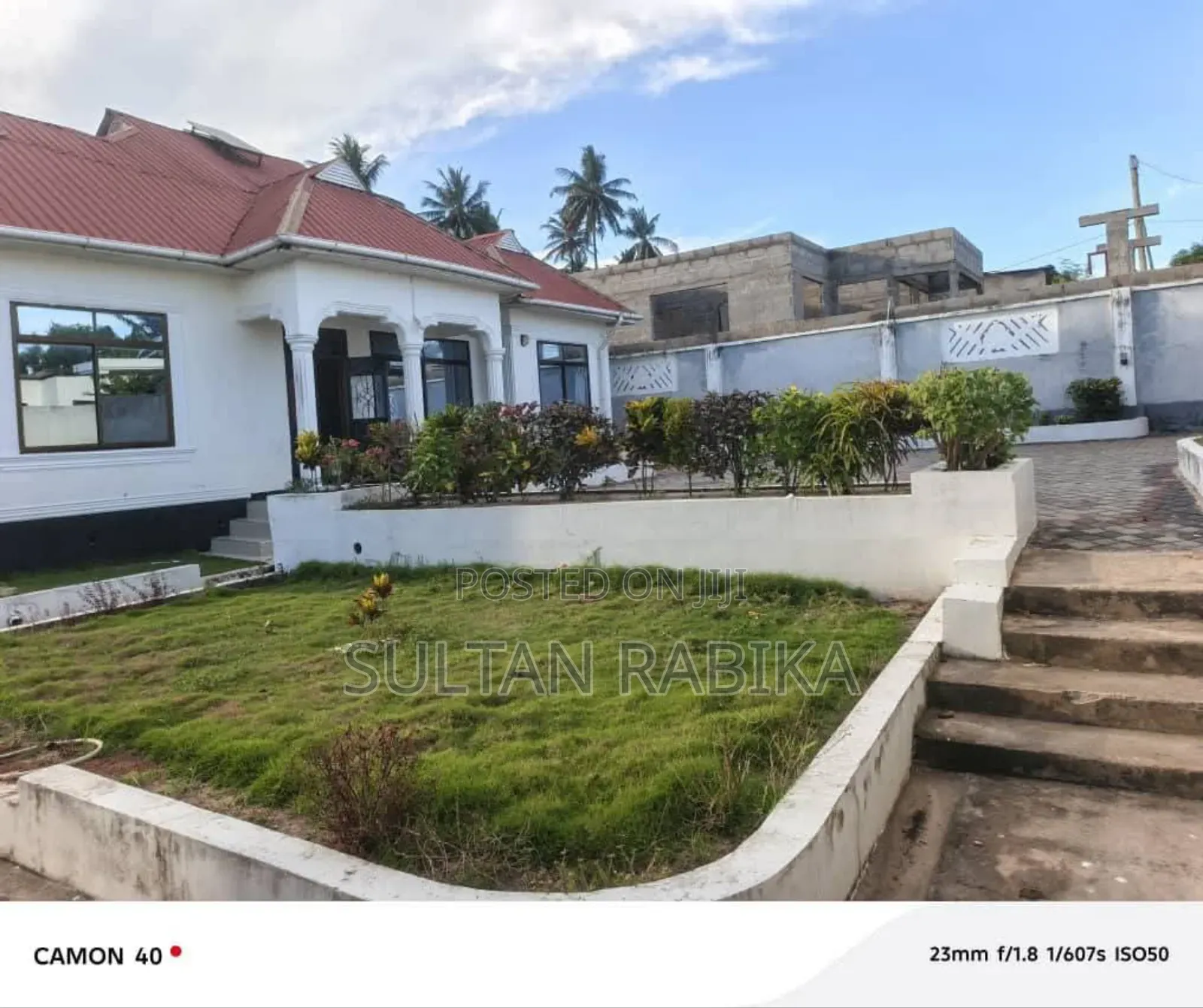 9bdrm House in Mbande Tambani, Chamazi for sale