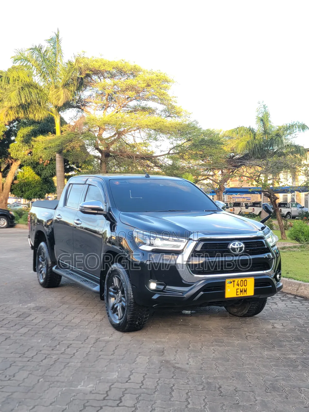 Toyota Hilux 2022 Black