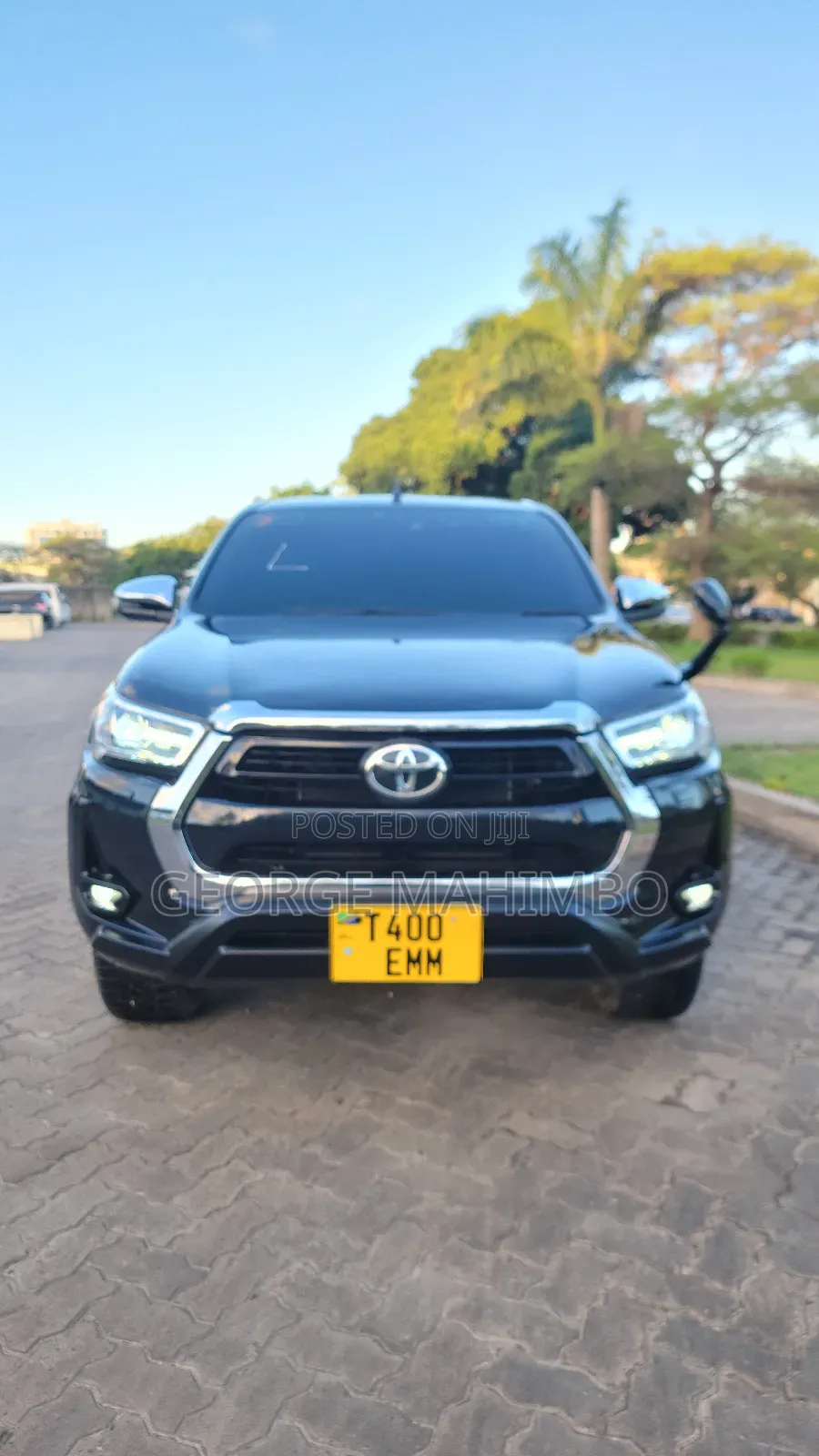 Toyota Hilux 2022 Black