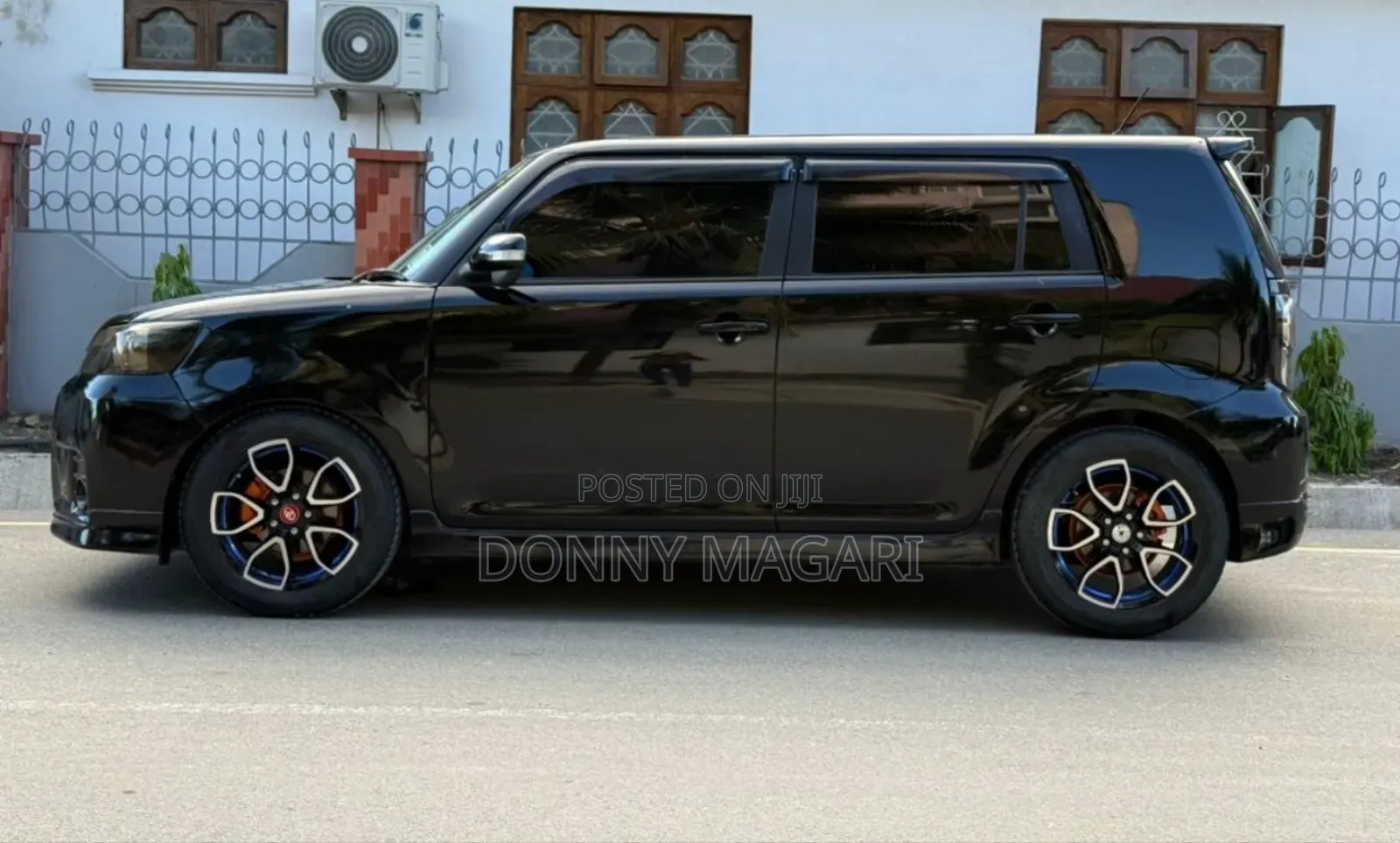 Toyota Corolla Rumion 2010 Black