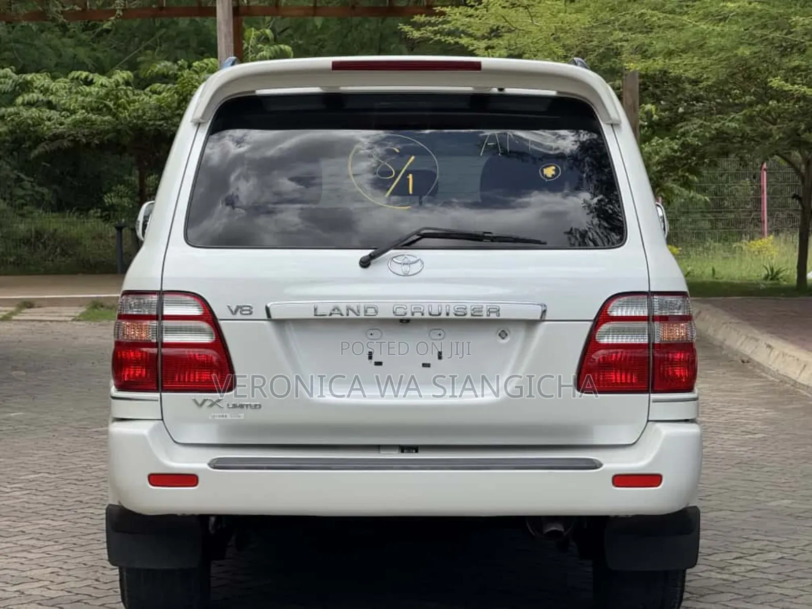 Toyota Land Cruiser Prado 2004 White