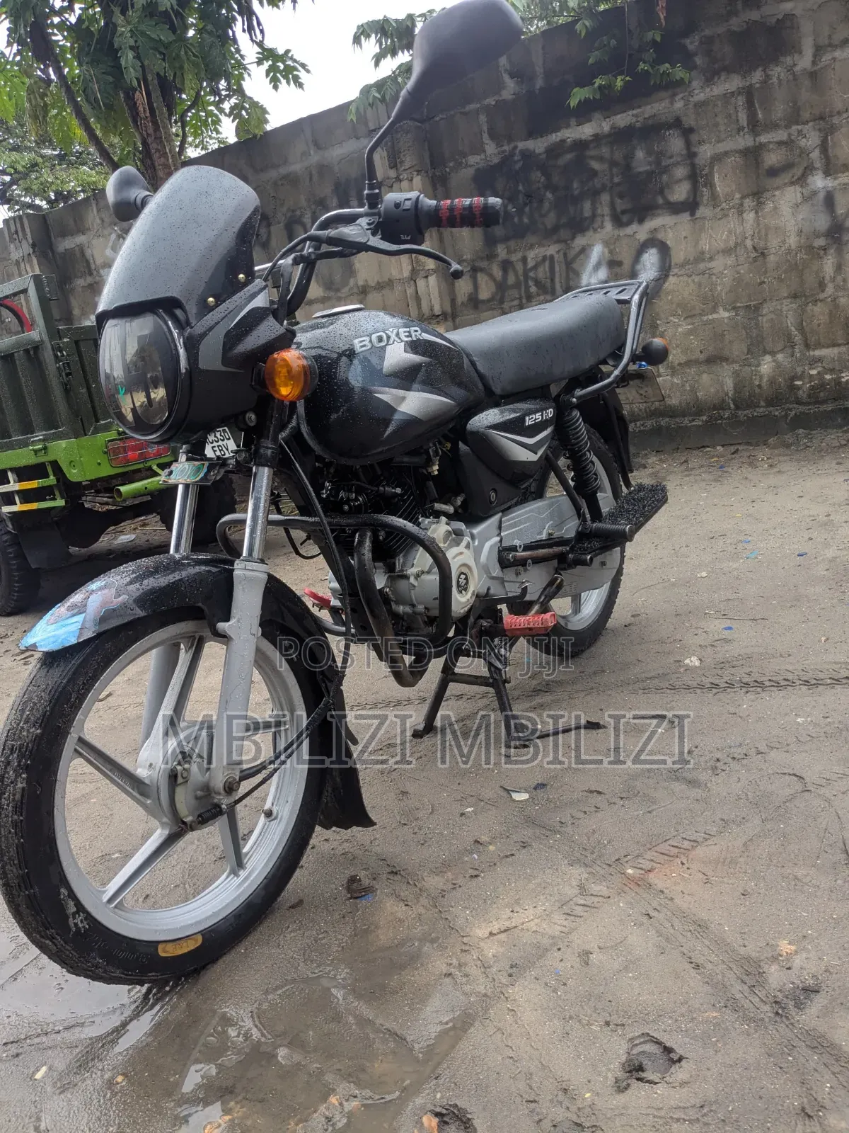 Bajaj Boxer X125 2024 Black