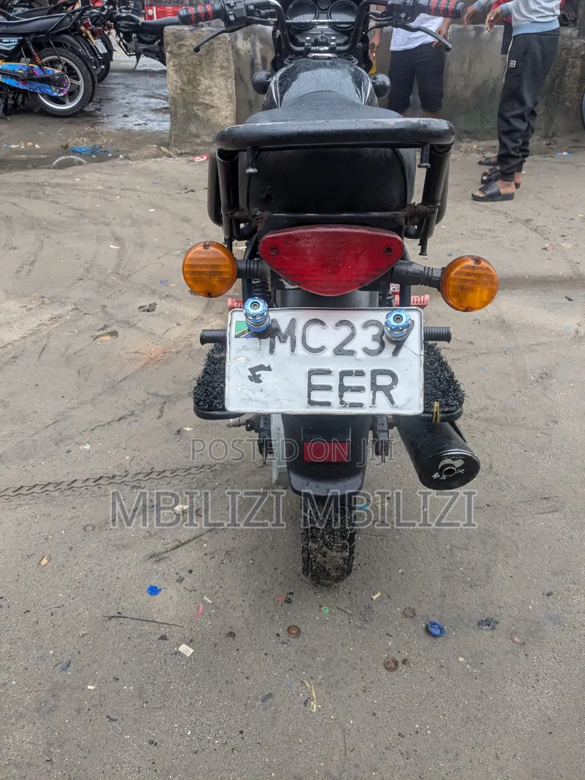 Bajaj Boxer X125 2024 Black