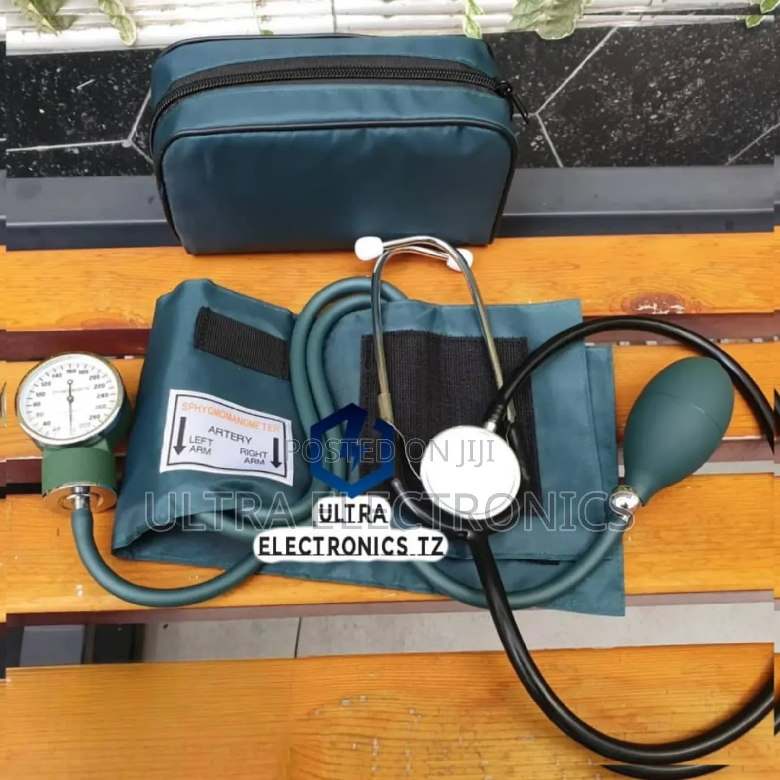 Portable Manual Blood Pressure Monitor Machine Clinical and Home Use