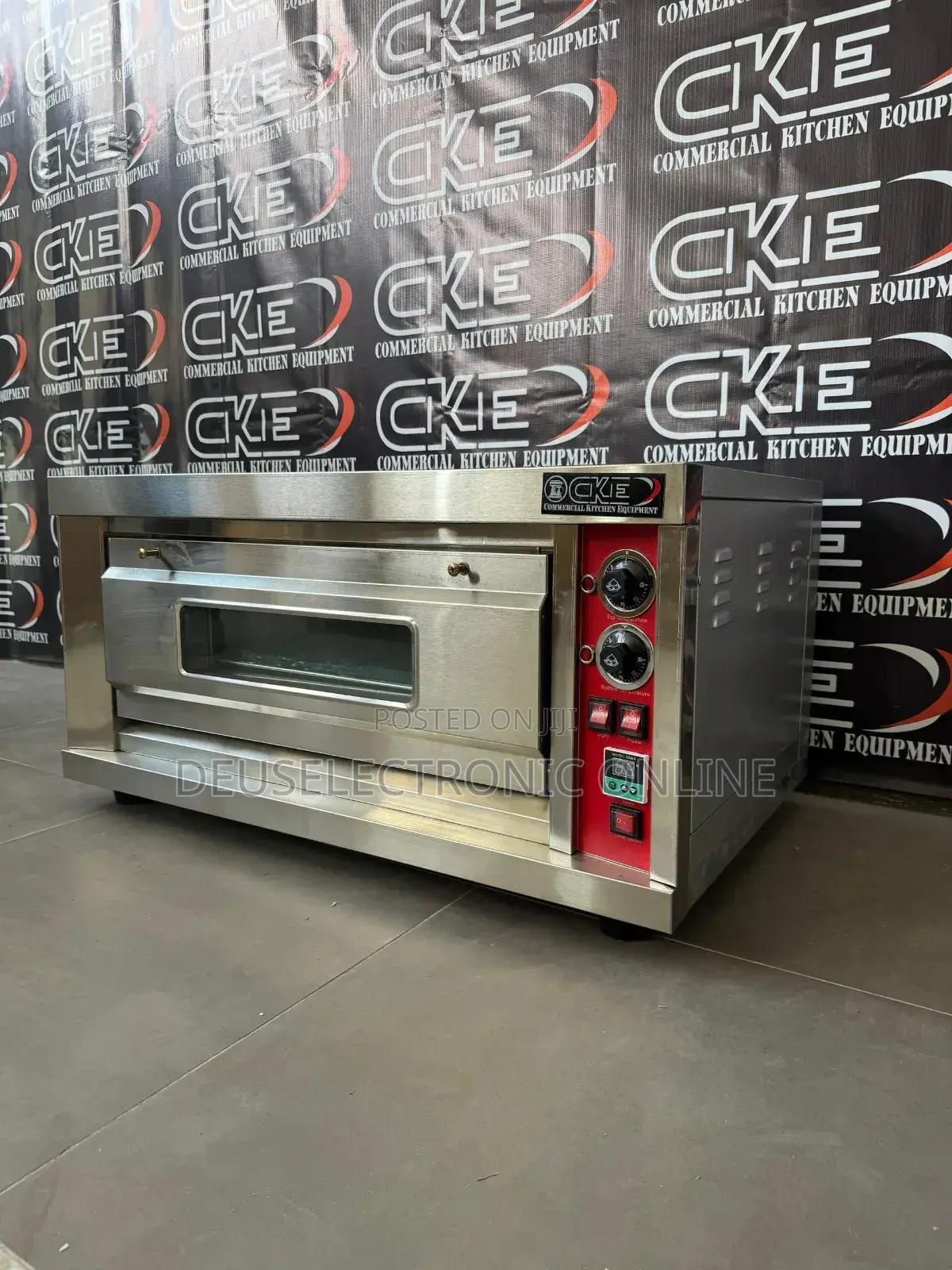 Oven Deck 1, Tray 1 Ya Umeme
*