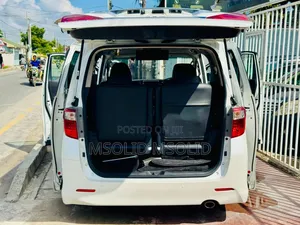 Toyota Alphard 2010 White