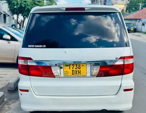 Toyota Alphard 2005 White