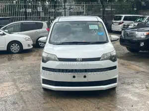 Toyota Spade 2012 Off white