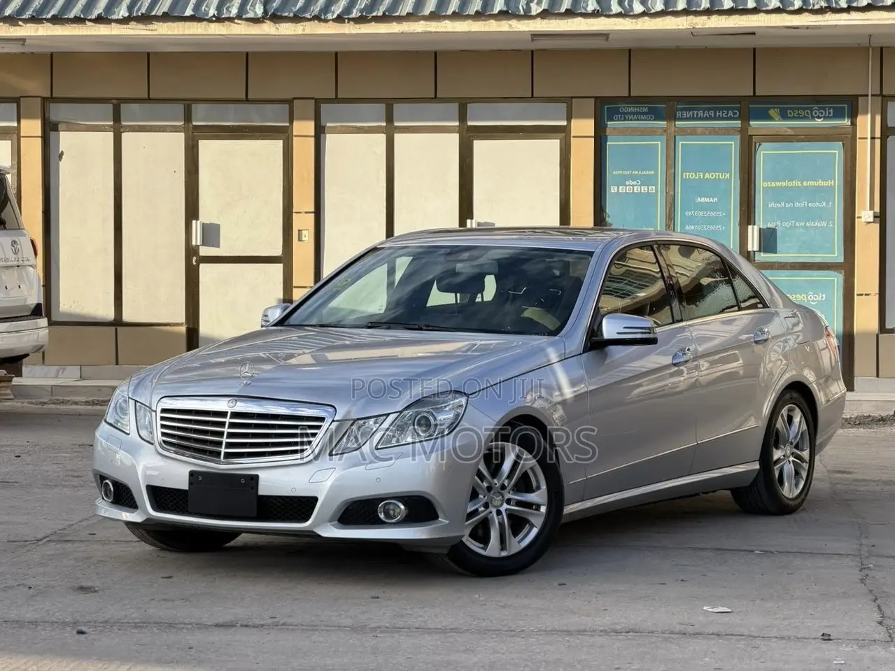 Mercedes-Benz E300 2012 Silver