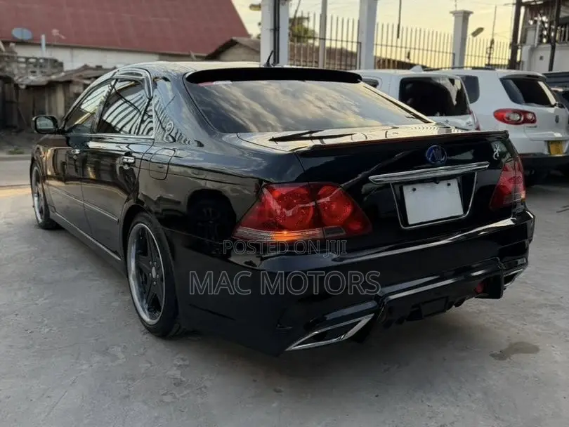 Toyota Crown 2007 Black