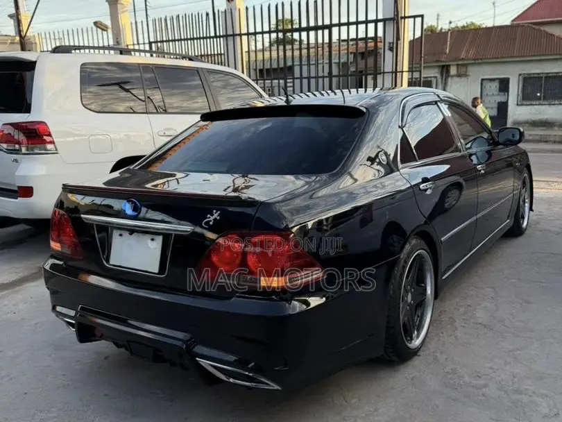 Toyota Crown 2007 Black