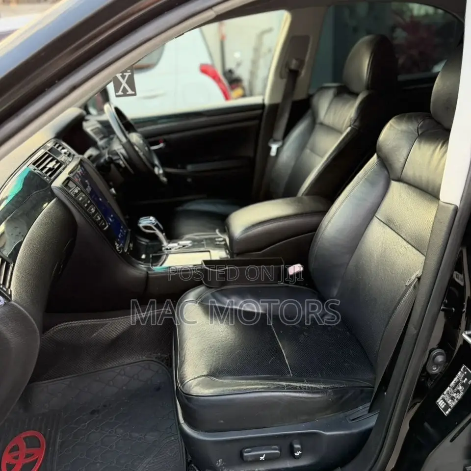 Toyota Crown 2007 Black