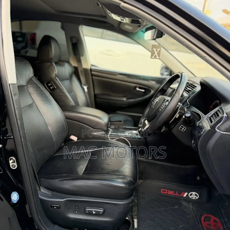 Toyota Crown 2007 Black