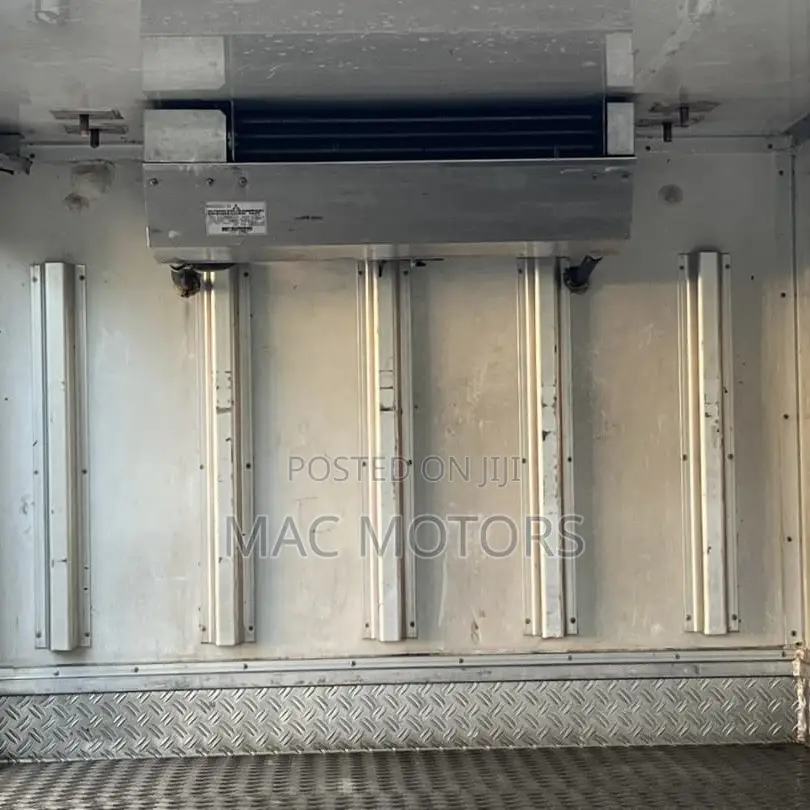 Mitsubishi Canter Fridge