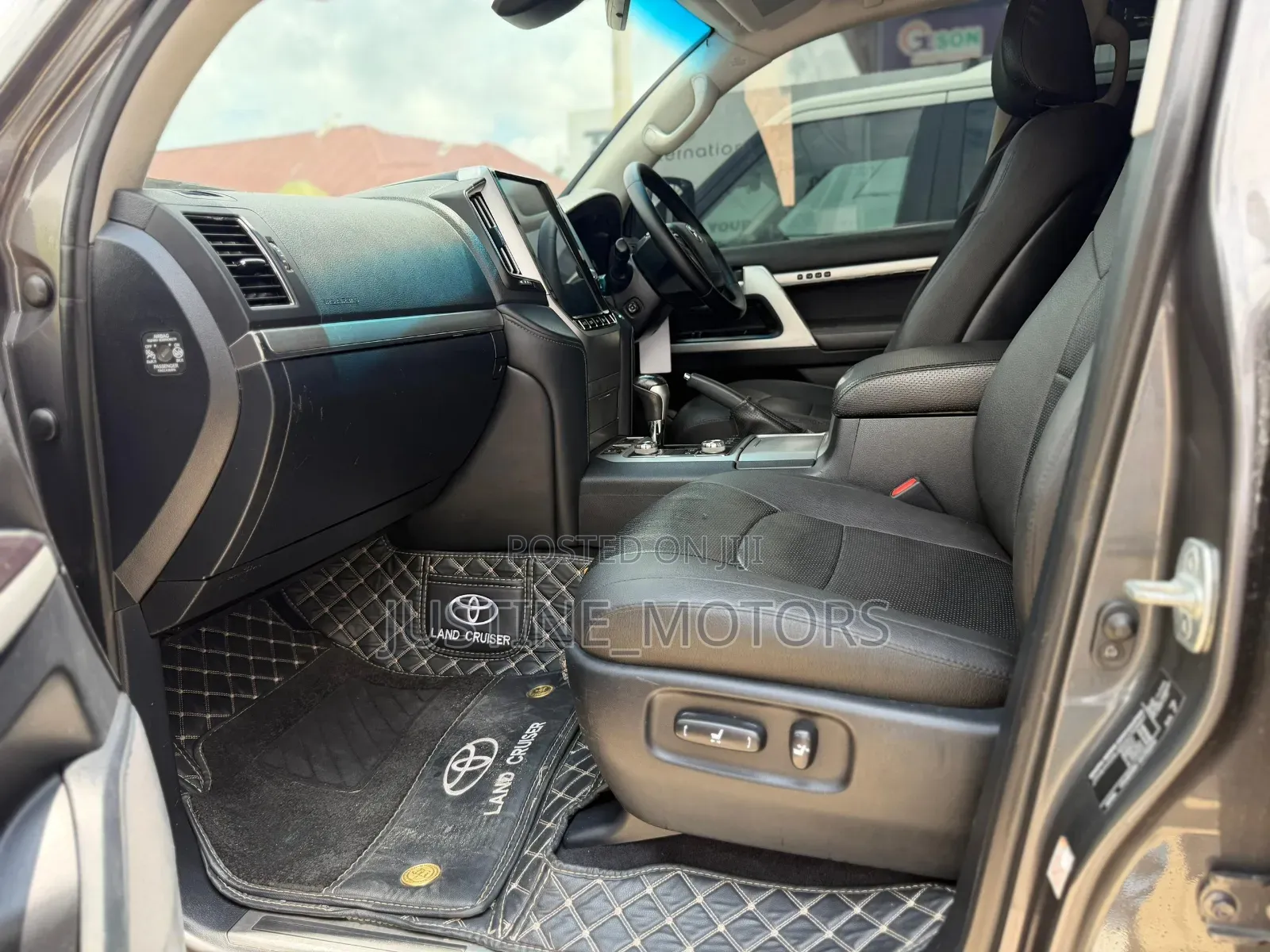 Toyota Land Cruiser 2017 Gray