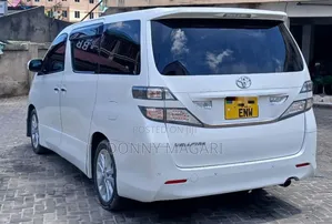 Toyota Vellfire 2009 White