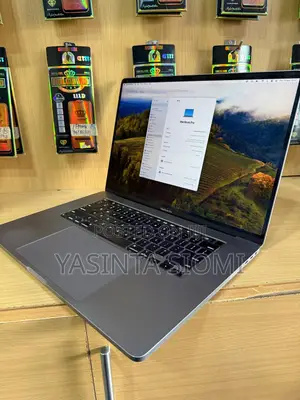 Laptop Apple MacBook Pro 2019 16GB Intel Core I7 SSD 512GB
