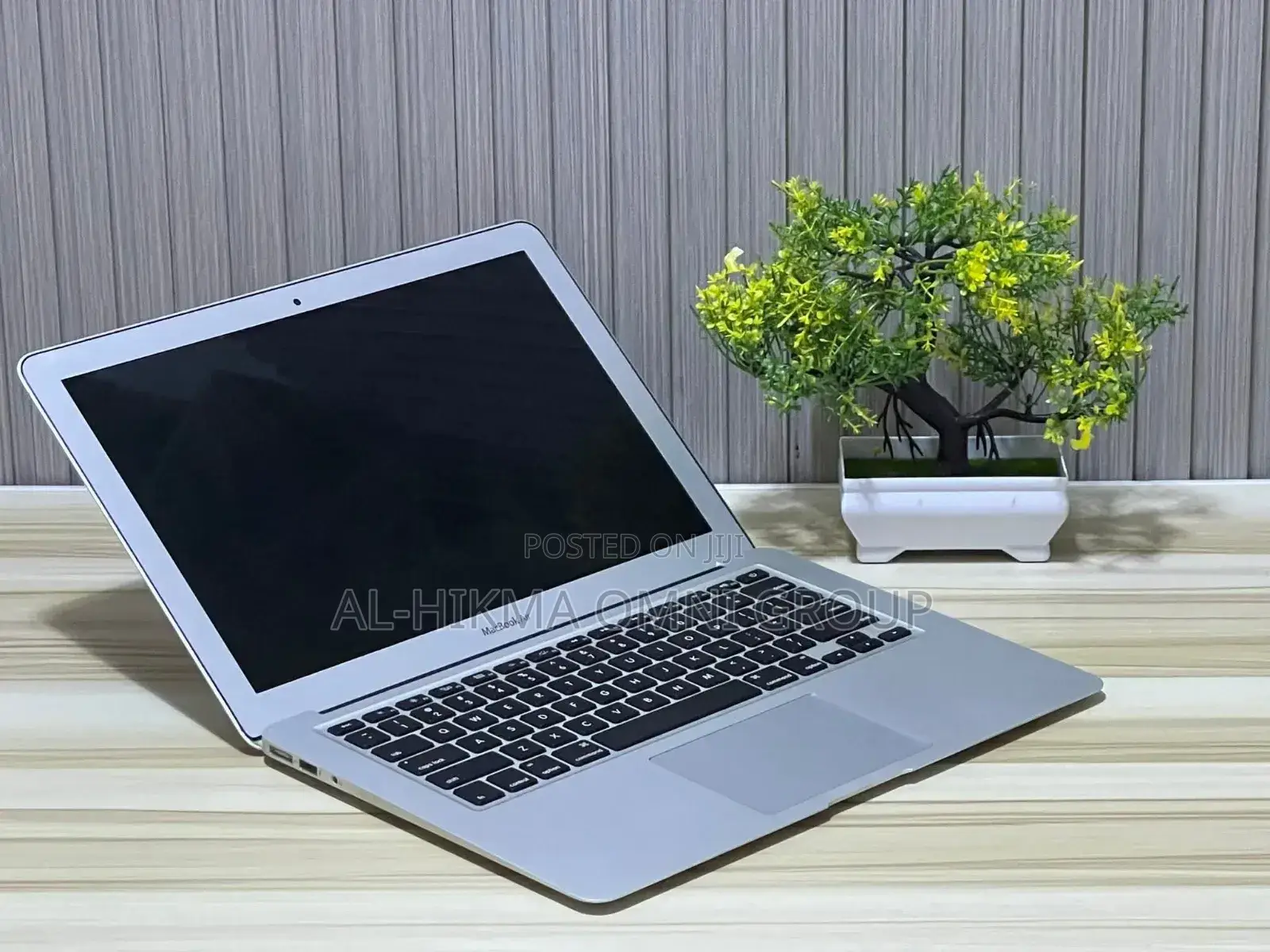 Laptop Apple MacBook 2017 8GB Intel Core I5 SSD 128GB