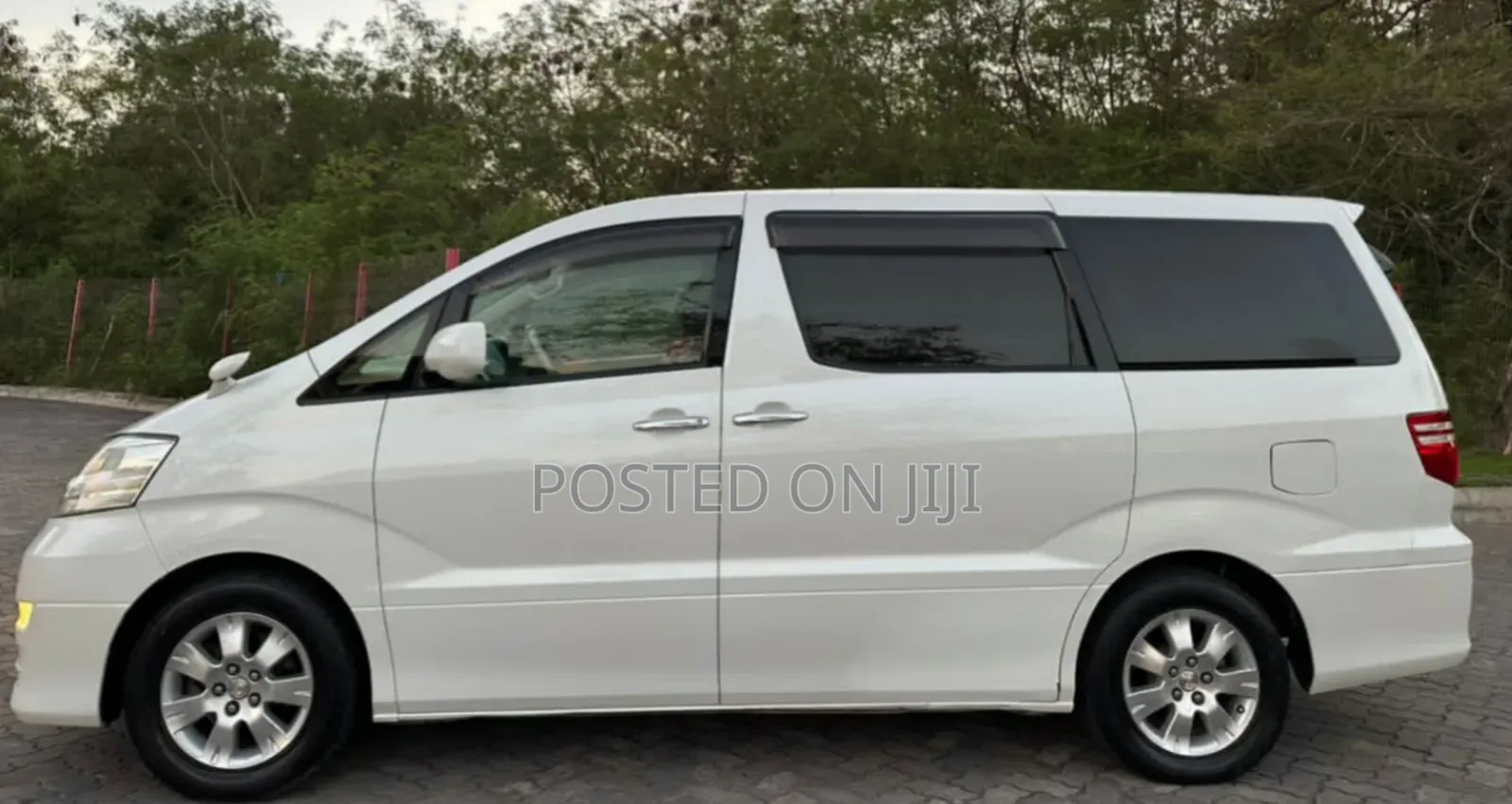 Toyota Alphard 2005 White