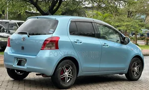 Toyota Vitz 2005 Blue
