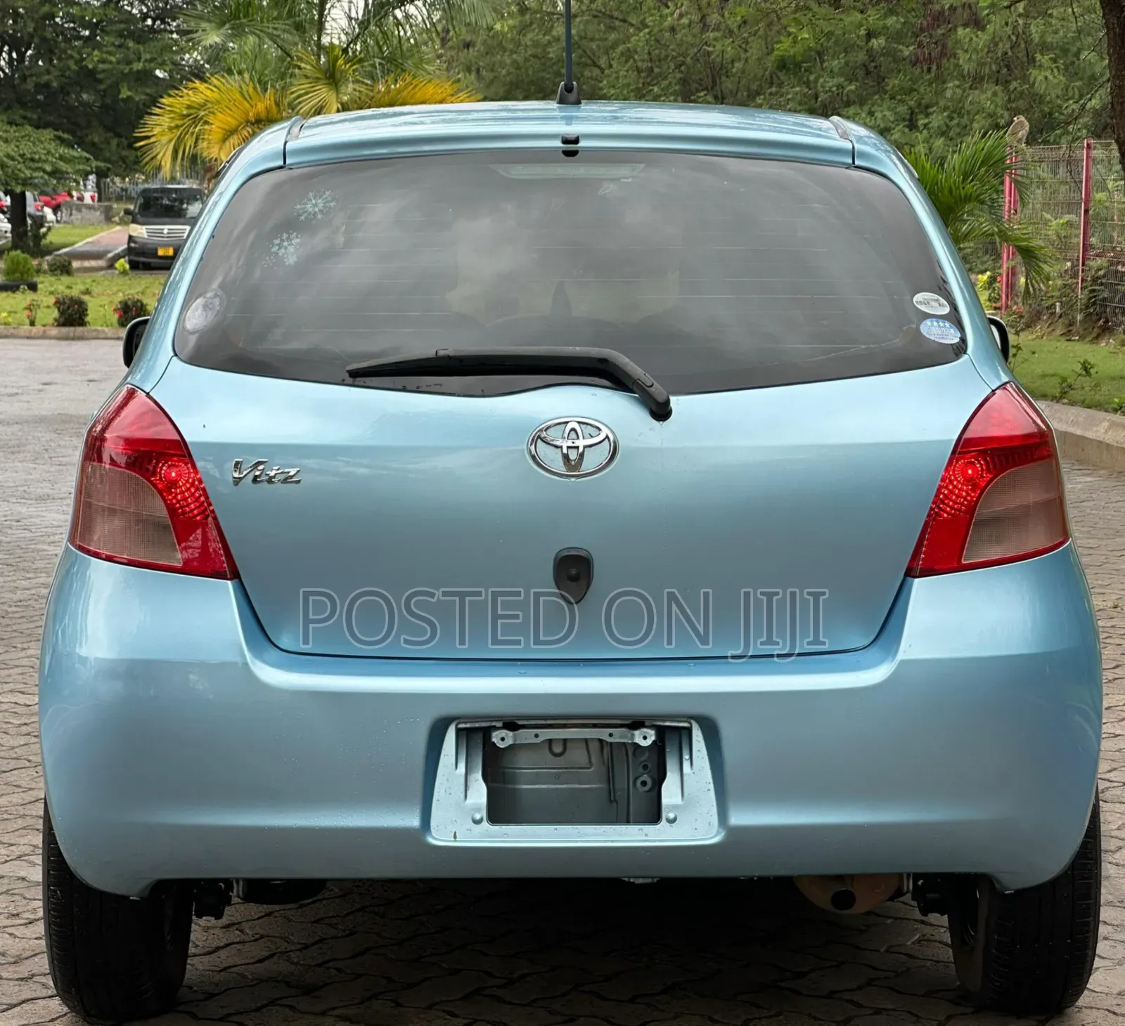 Toyota Vitz 2005 Blue