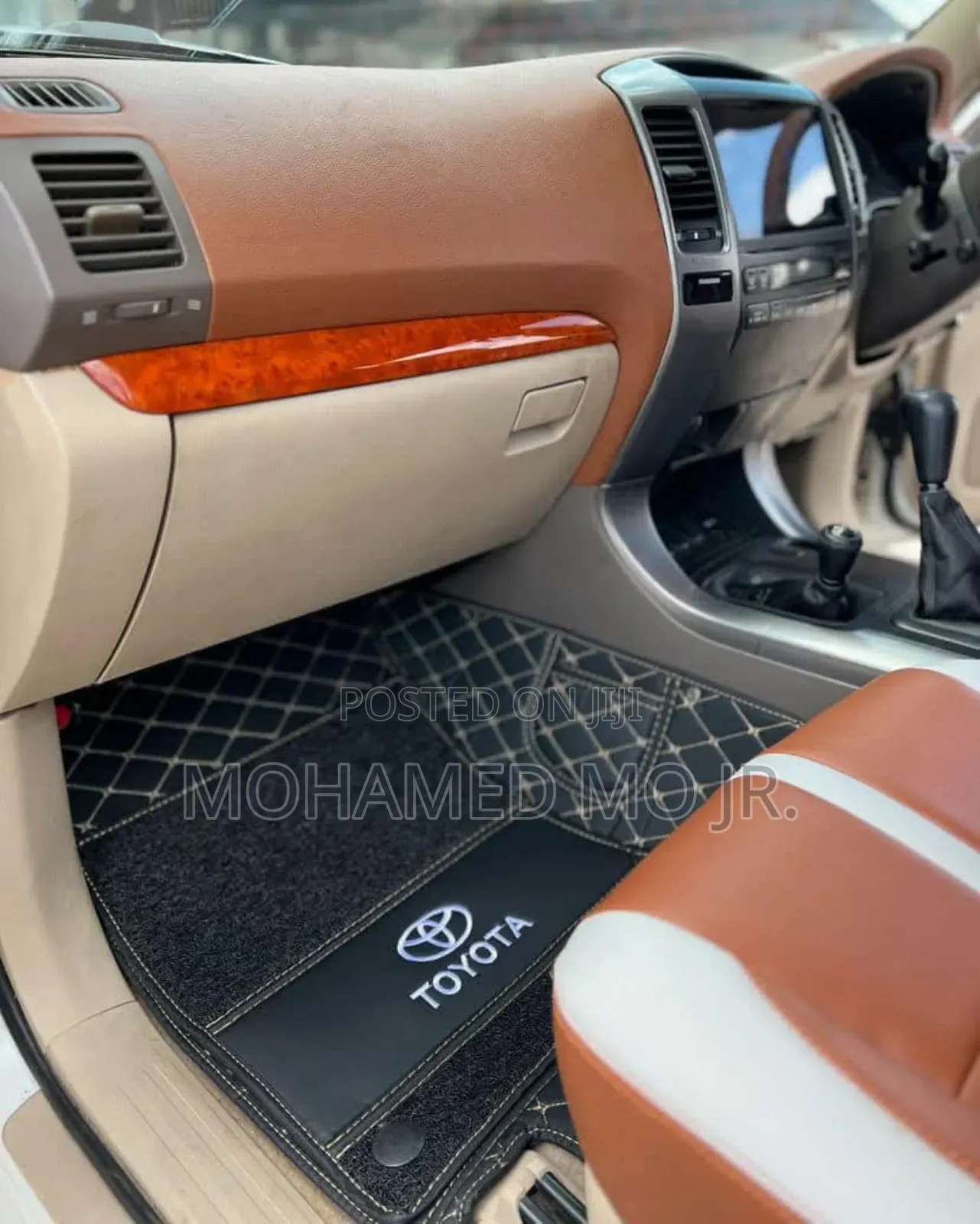 Full Interior Prado120