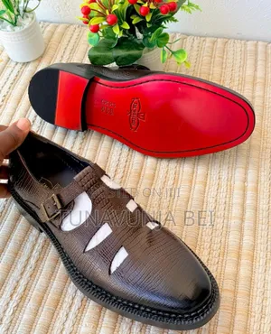 Leather Shoes Classic / Foster Brand