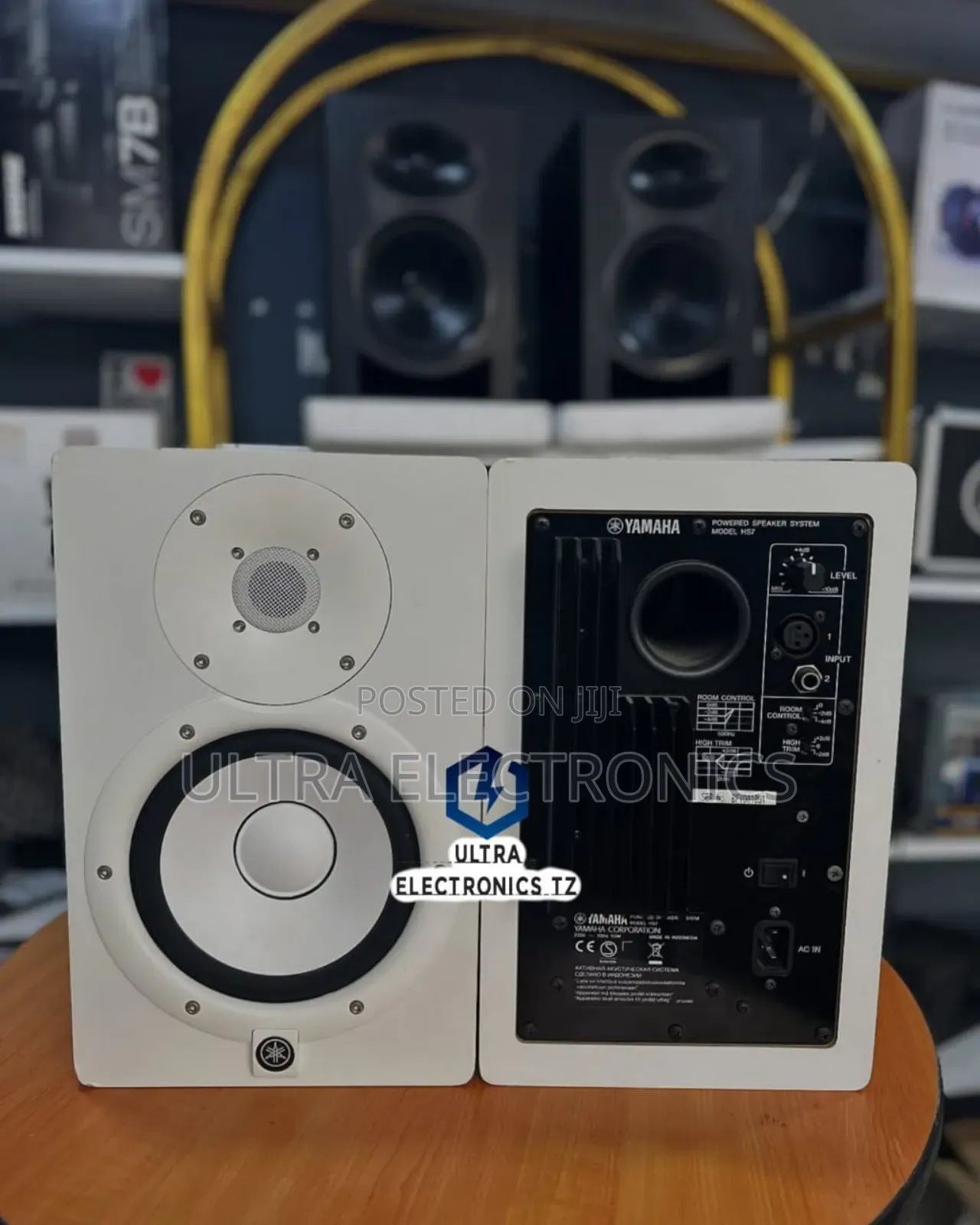 Yamaha Hs7 Powered Studio Monitor Professional
