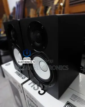 Yamaha Hs5 Powered Studio Monitors Pair of 2 Speakers