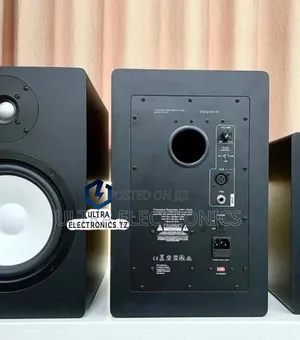 Yamaha Hs8 Powered Studio Monitor 8 Inch