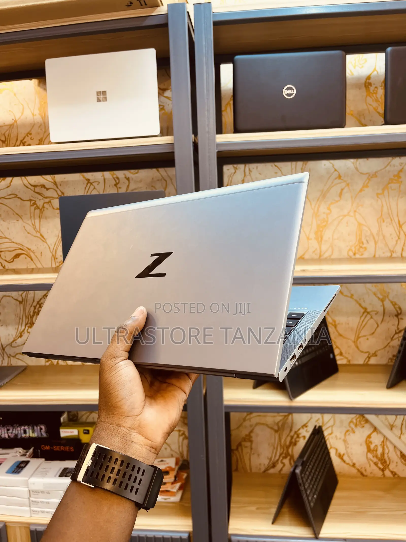 New Laptop HP ZBook Firefly 14 G7 16GB Intel Core I5 SSD 512GB