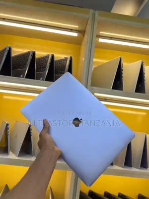 New Laptop Apple MacBook Pro 2019 16GB Intel Core I7 SSD 512GB