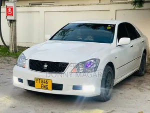 Toyota Crown 2007 White