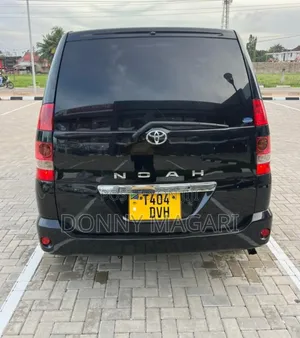 Toyota Noah 2005 Black