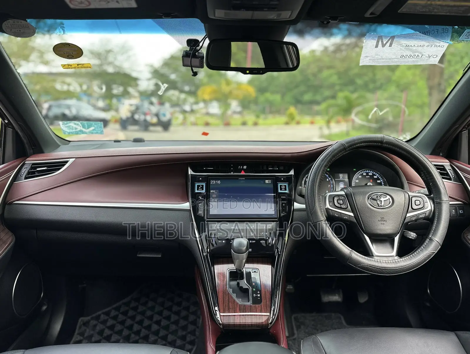 Toyota Harrier 2015 Maroon