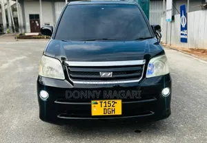 Toyota Noah 2006 Black