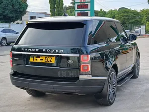 Land Rover Range Rover Vogue 2018 Green