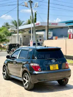 Toyota IST 2005 Black