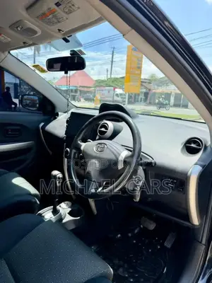 Toyota IST 2005 Black