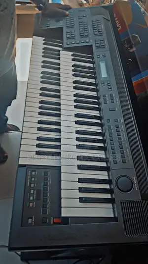 Electric Piano Electone 37 Used