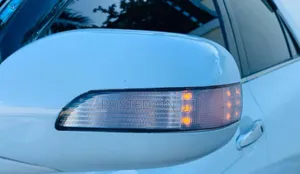 Toyota Crown 2006 White