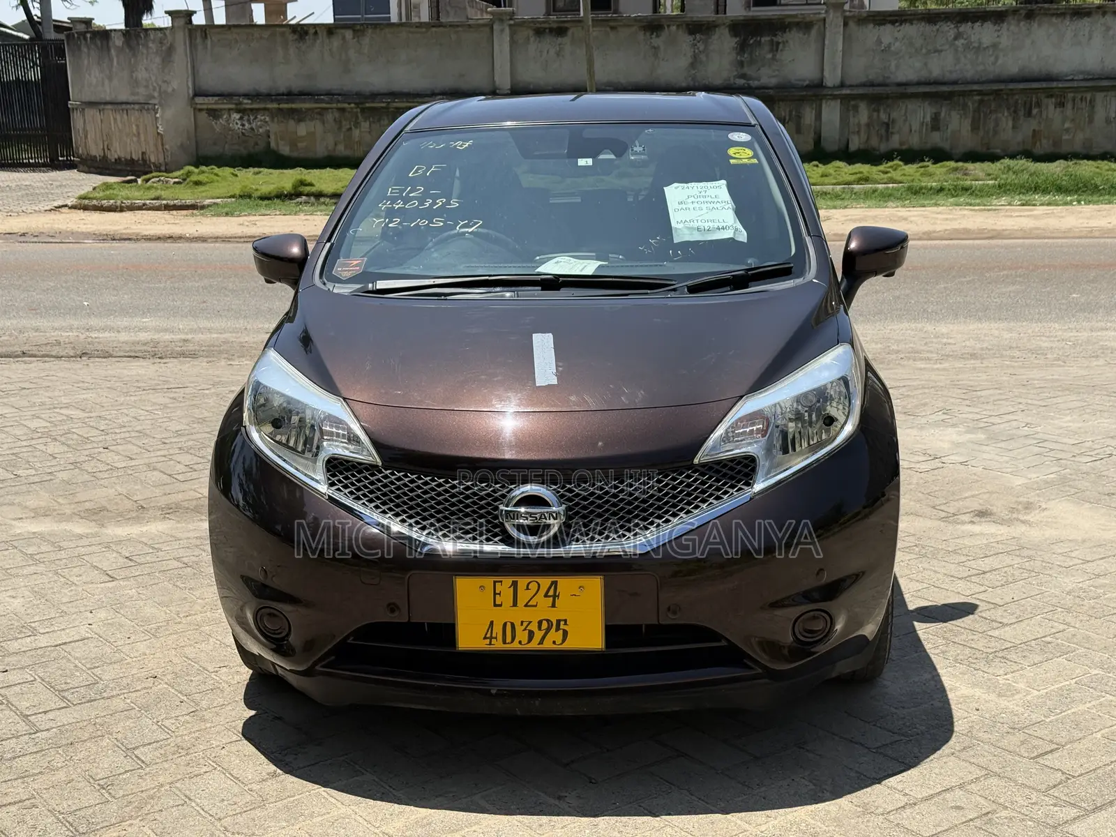 Nissan Note 2015 Maroon