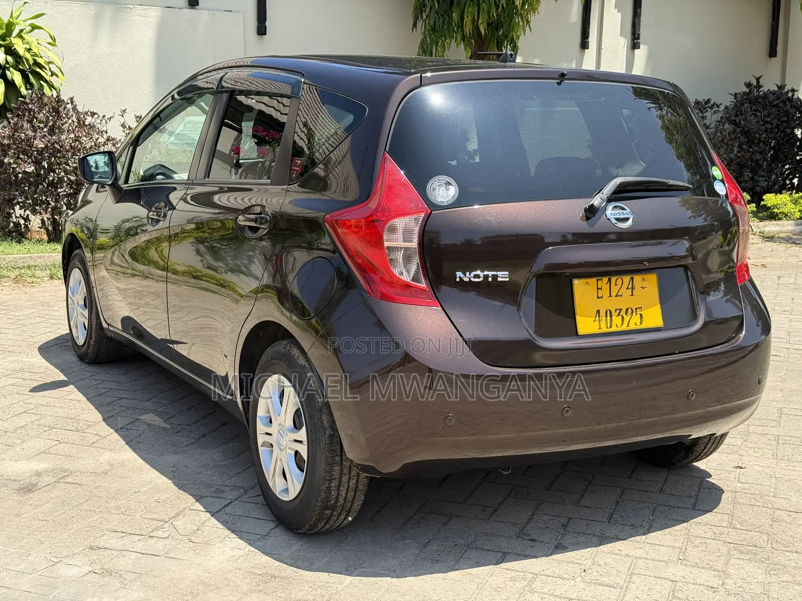 Nissan Note 2015 Maroon